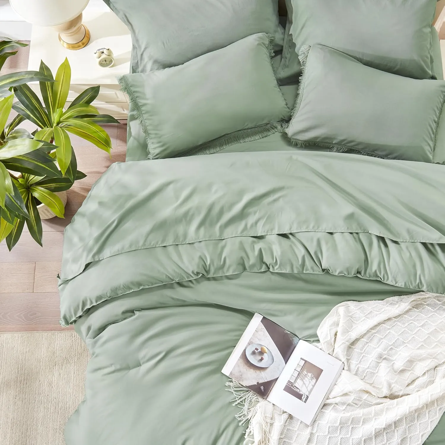 Andency Full Size Comforter Set Sage Green -7 Pieces Boho Tassel Bed in a Bag Soft Lightweight Bedding Sets, All Season Fringe Bed Set with Comforter, Sheets, Pillowcases & Shams