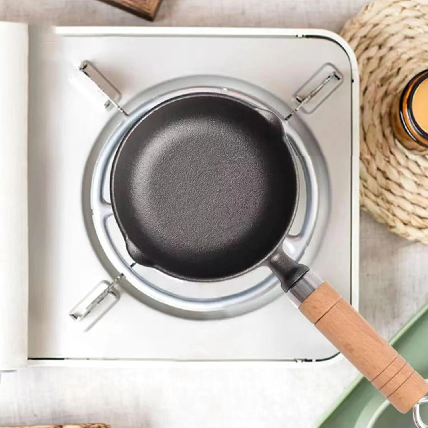 Cast Iron Pot, Multifunctional Non Stick Cast Iron Skillets with Lids and Handle Grips, Pre Seasoned Frying Pan, Use Indoor and Outdoor, Grill, Stovetop, Fire, Camping, Kitchen