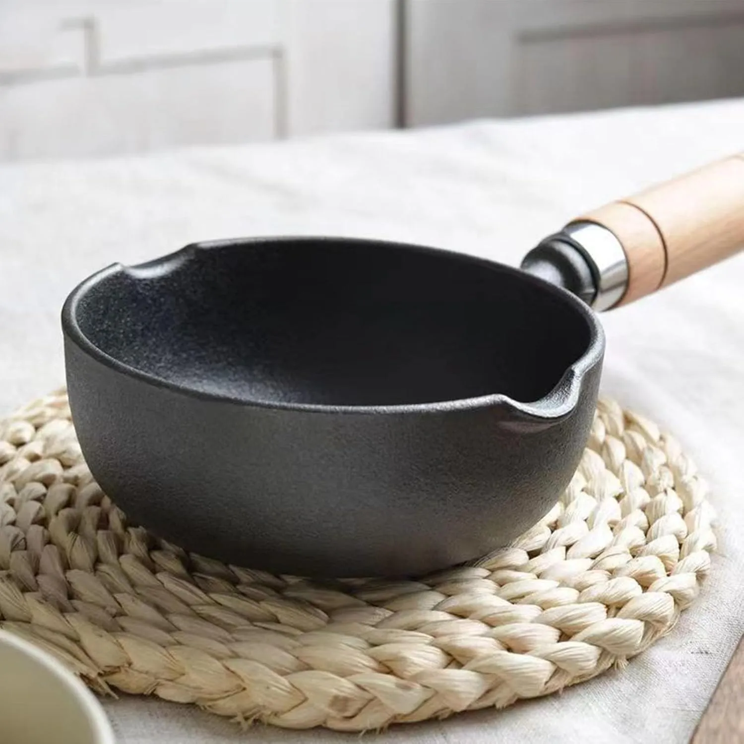 Cast Iron Pot, Multifunctional Non Stick Cast Iron Skillets with Lids and Handle Grips, Pre Seasoned Frying Pan, Use Indoor and Outdoor, Grill, Stovetop, Fire, Camping, Kitchen