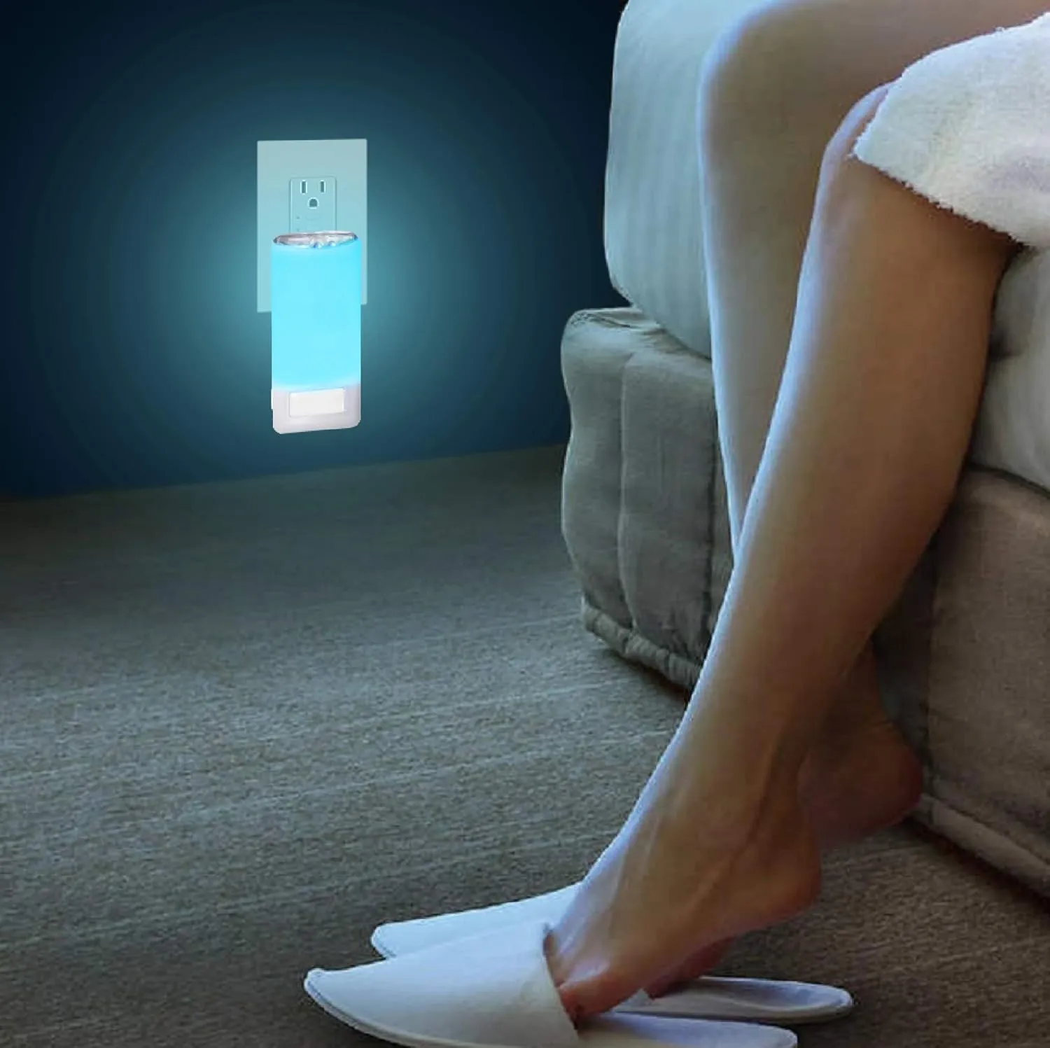 Eton Blackout Buddy Charge Emergency LED Flashlight & Phone Charger