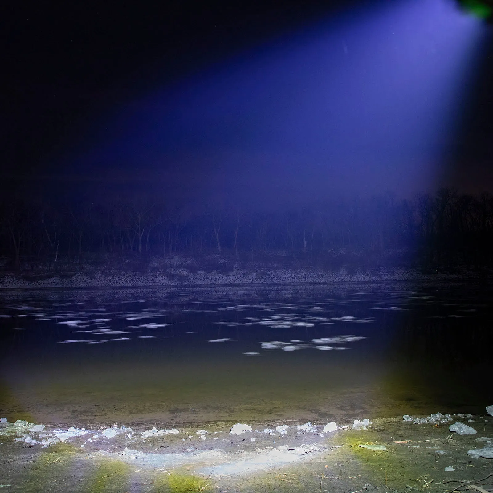 Kodiak® Kolossus 15000 Lumen Rechargeable Tactical Flashlight