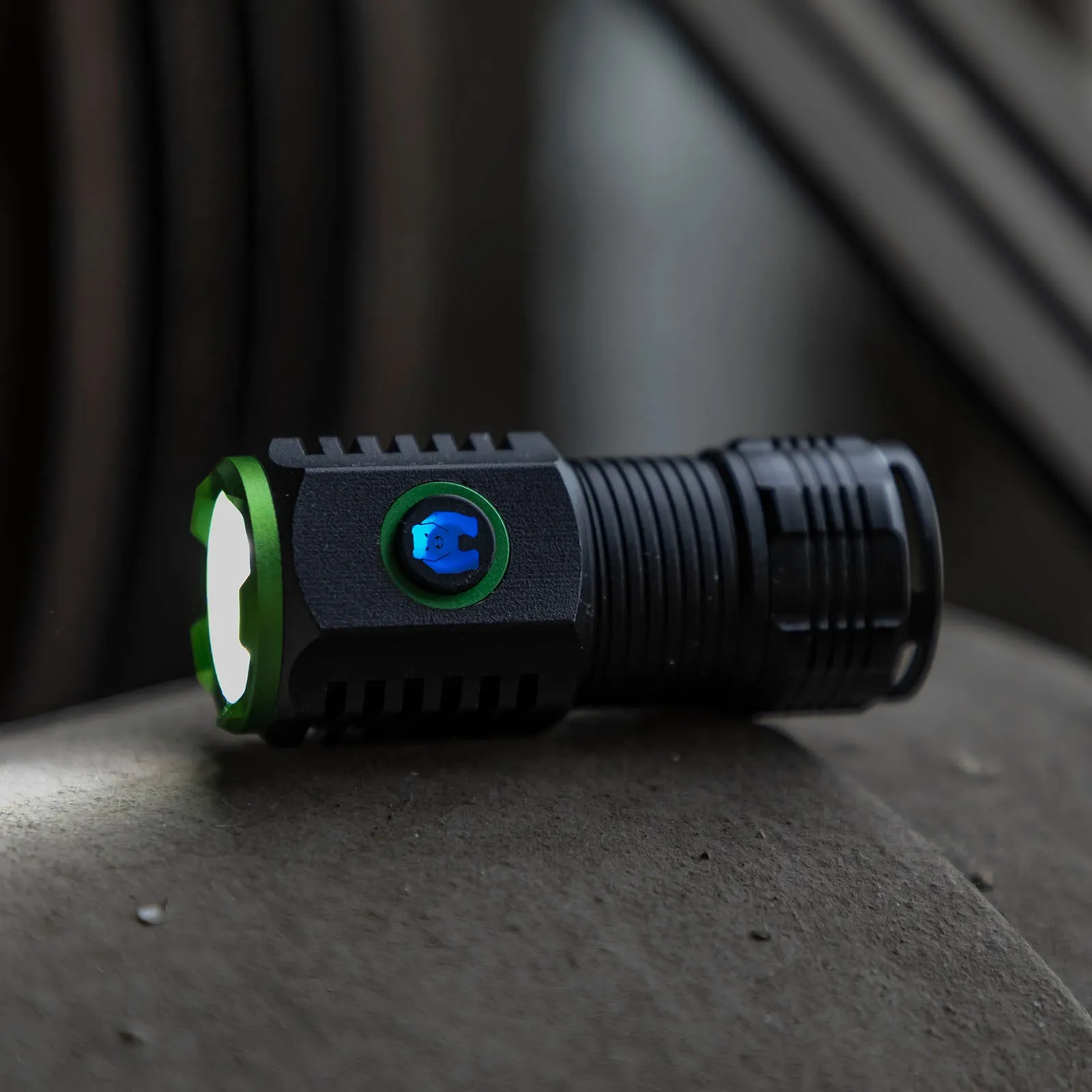 Kodiak® Komrade® 2500 Lumen Compact Rechargeable Tactical Flashlight