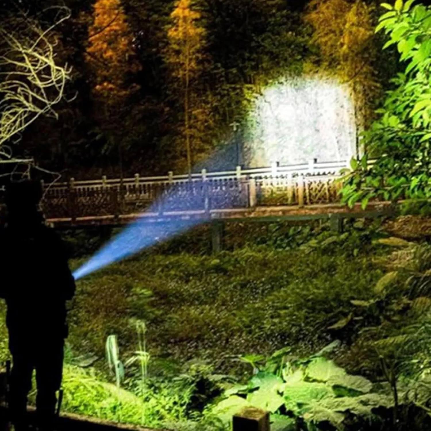 Peachloft Flashlight, Special Forces Flashlight, 3W LED, Rechargeable, Tactical, Compact, 250 Lumen, 7 Hour Runtime, Waterproof, Zoomable, USB Charging, Black