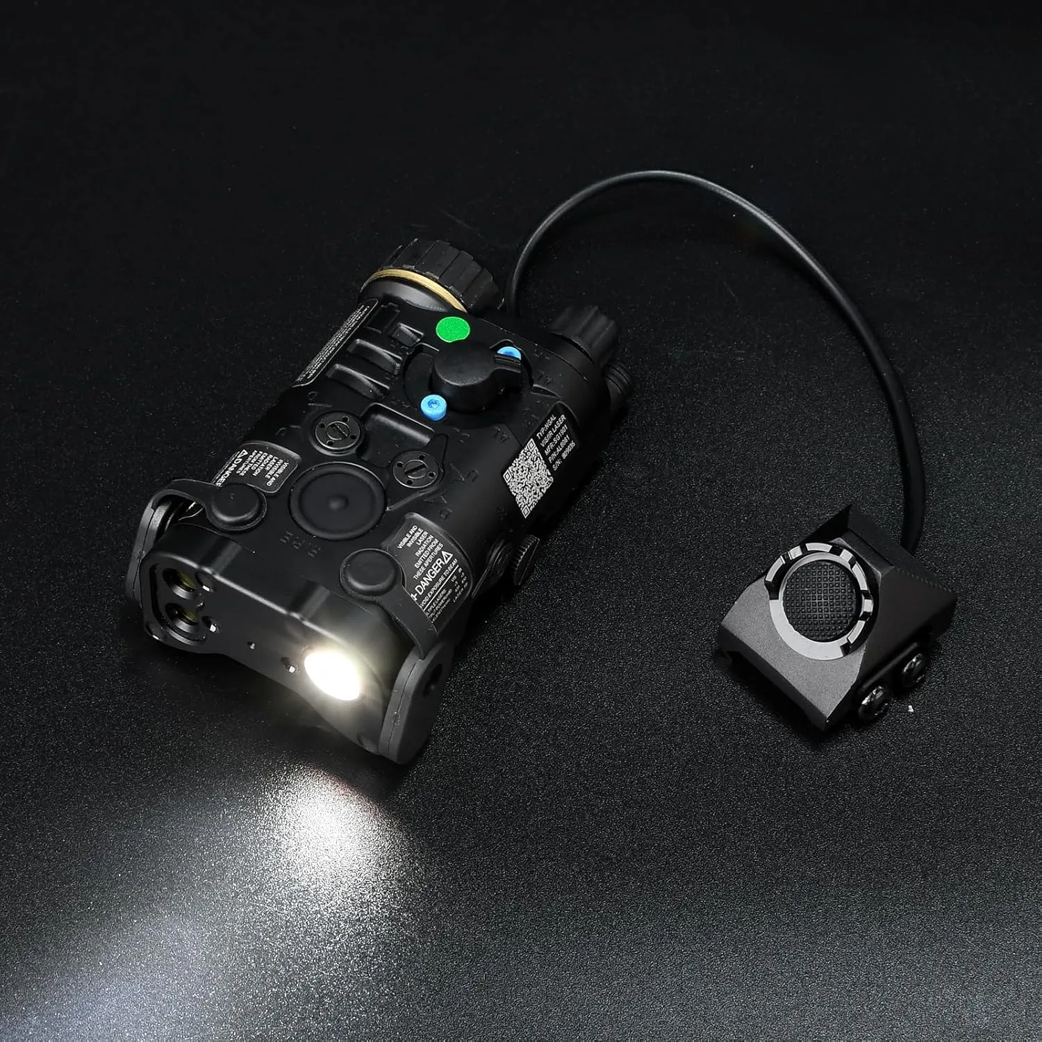 Remote Pressure Switch, Tactical Flashlight Weapon Light Switch with 3.5mm Plug for DBAL NGAL PEQ Laser with 2.5mm Interface, Aluminium Alloy Switch Fit for 20mm Picatinny Rail (3.5-BK)