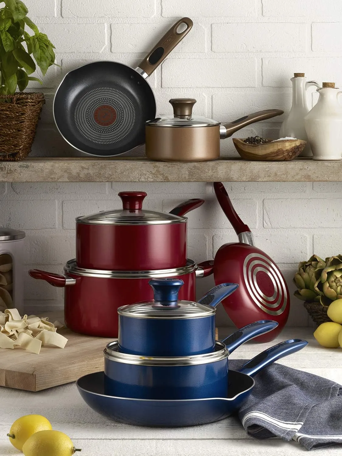 T-fal B039SE64 B039SE Excite ProGlide Nonstick Thermo-Spot Heat Indicator Dishwasher Oven Safe Cookware Set, 14-Piece, Red, 2.3 Rio